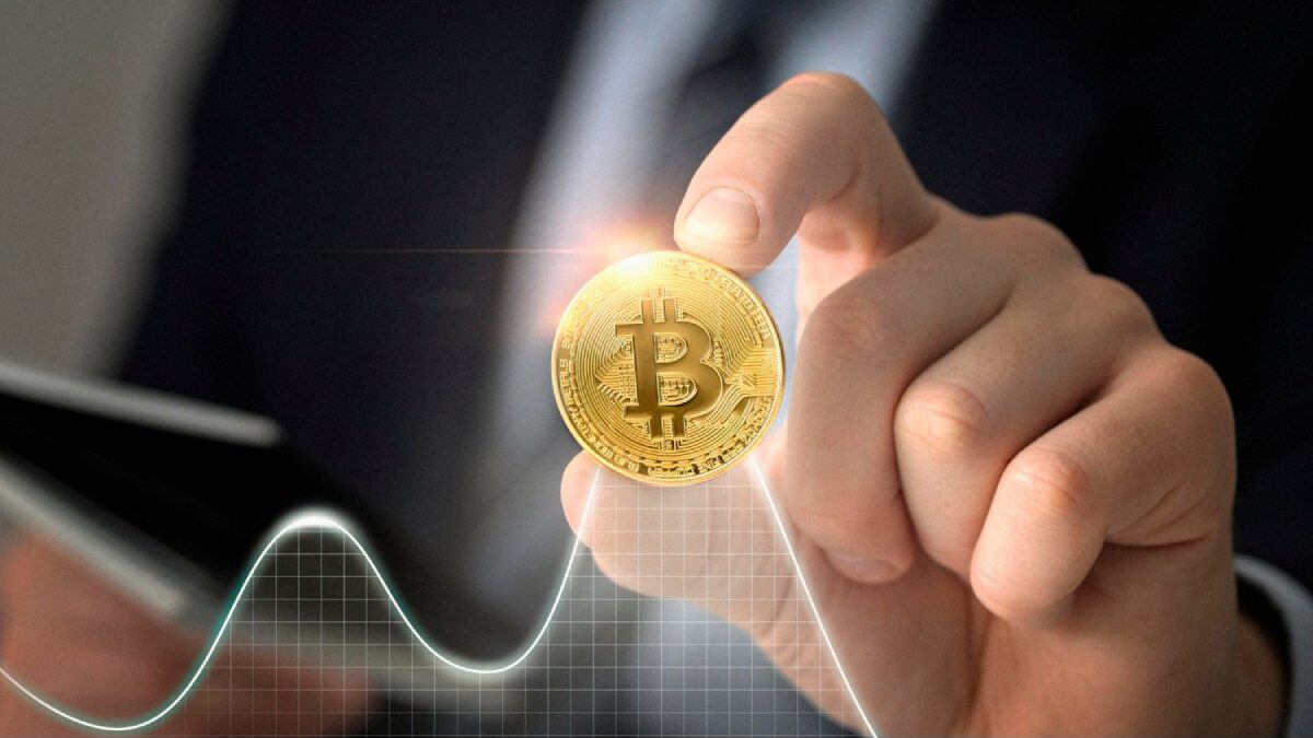 Invest In Bitcoins – It Is Either Now Or Never