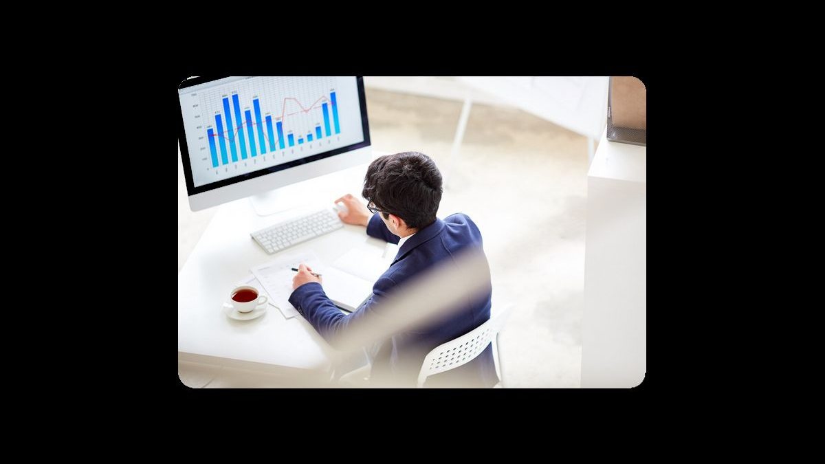 What is a Database Analyst? Definition, Functions and More